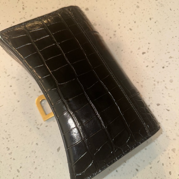 Balenciaga Hourglass Shiny Mock-Croc Black Chain Wallet - Picture 10 of 16